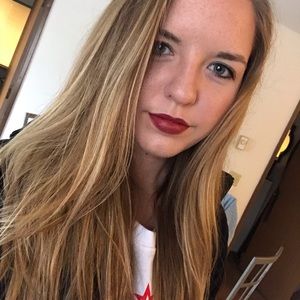 Meet your Posher, Kimberly